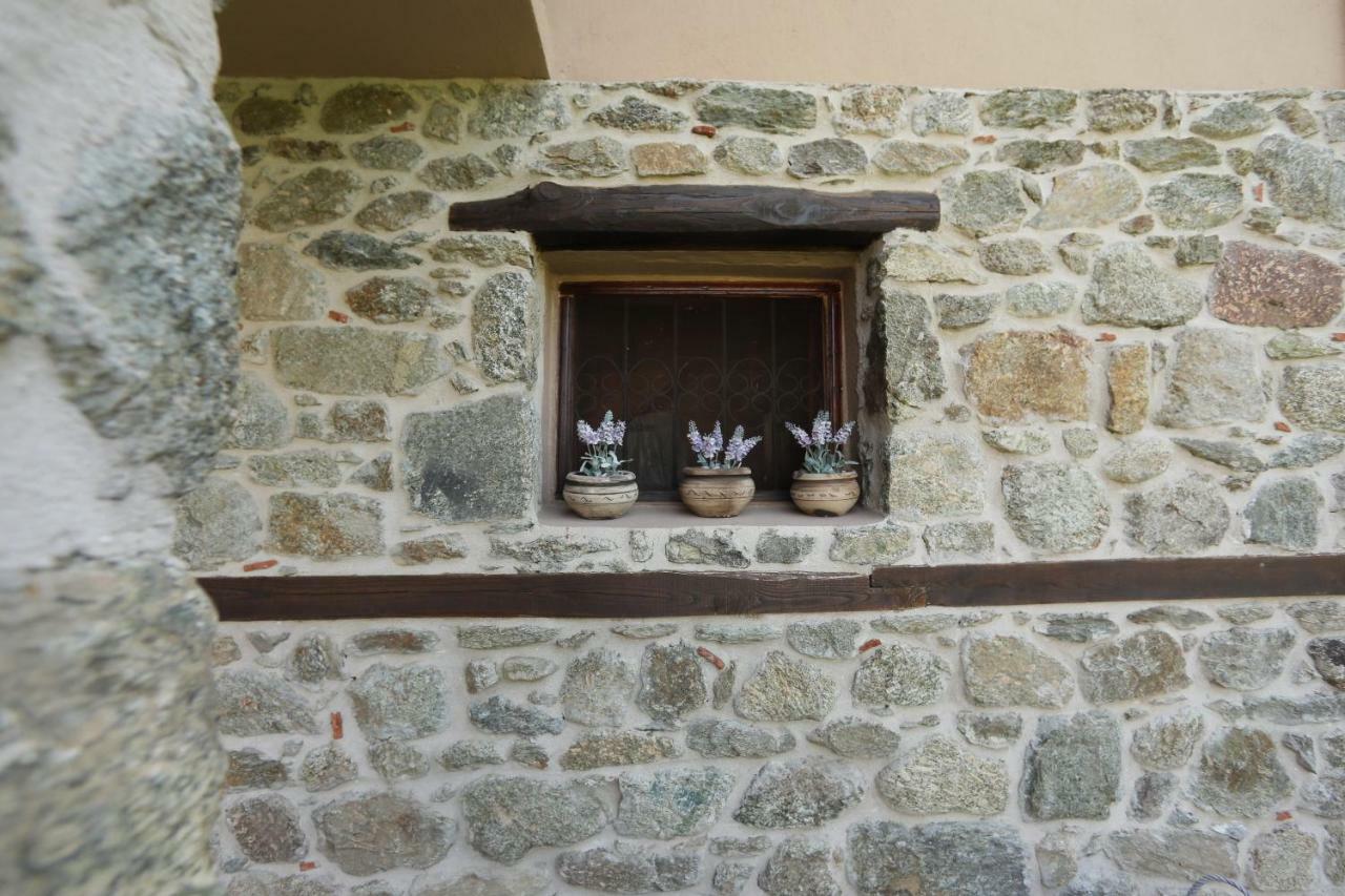 Dora'S House At Agios Germanos Prespes Pensionat Exteriör bild