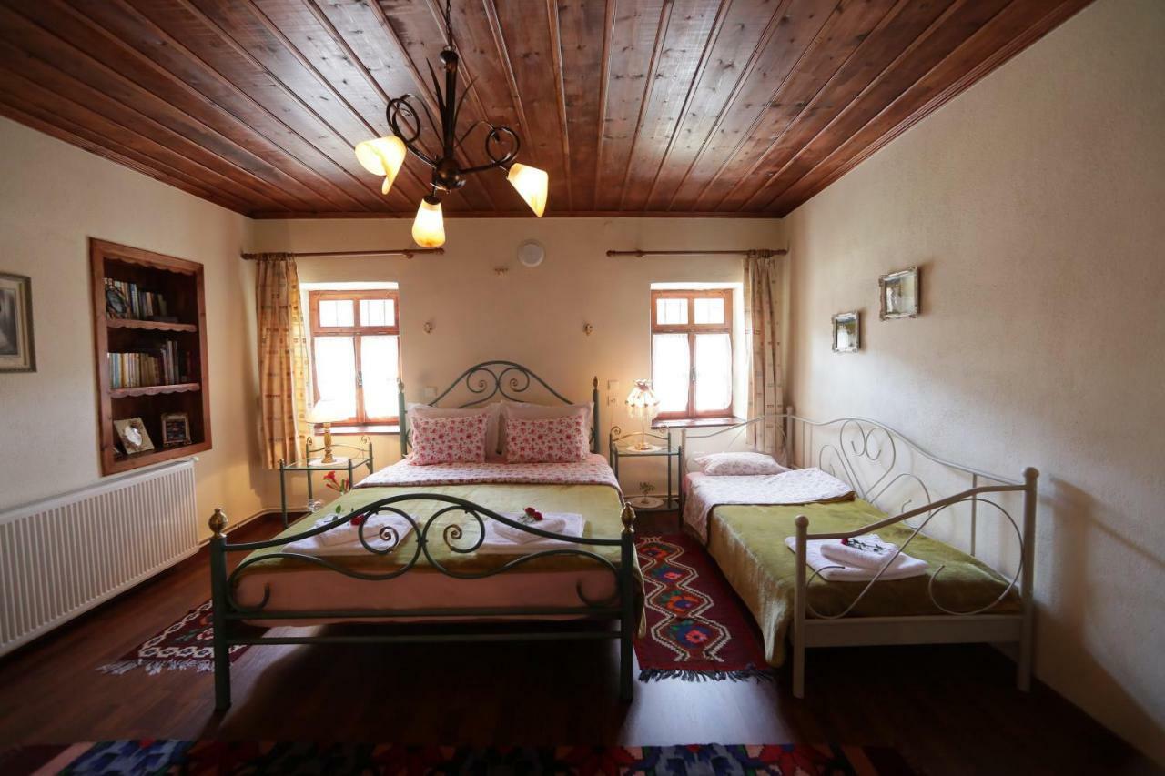 Dora'S House At Agios Germanos Prespes Pensionat Exteriör bild